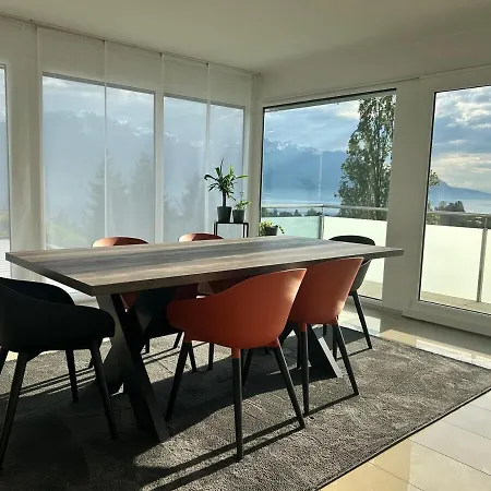 Panoramic View With Garden Montrö