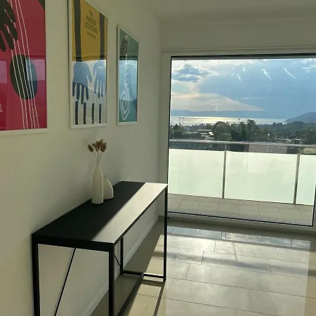 Panoramic View With Garden Apartment