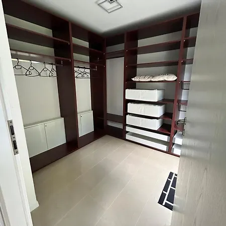 Panoramic View With Garden Apartment Montreux