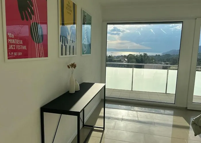 Panoramic View With Garden Apartament